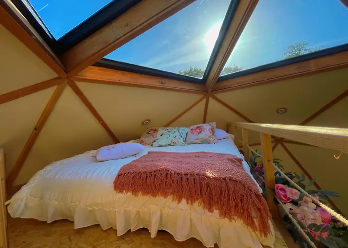 Campismo de Luxo L'etoile De Baynes Cerisy-la-Foret